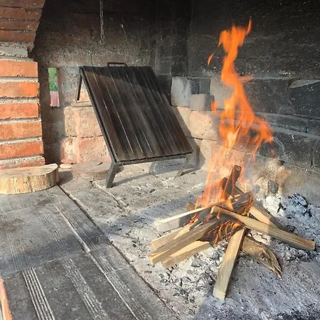 Casa de Férias Vikendica Mir *