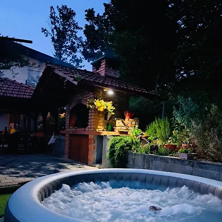 Casa de Férias Vikendica Mir Banja Luka